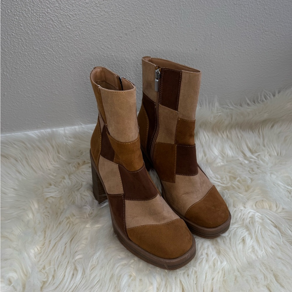Universal Thread Tan and Brown Ankle Boots with Patchwork Design